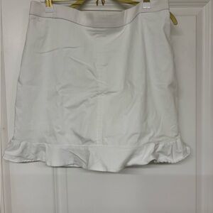 Elegant White Ruffle Skorts